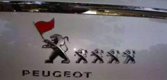 奇葩的車主，居然把車標(biāo)改成